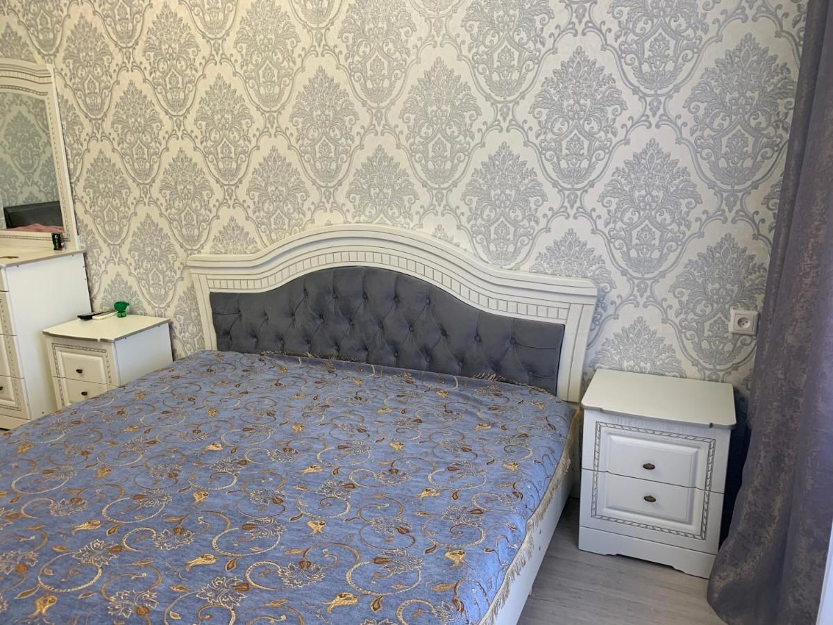 Апартаменты Сдаётся 1-комнатная квартира в г. Гагра Гагра-15