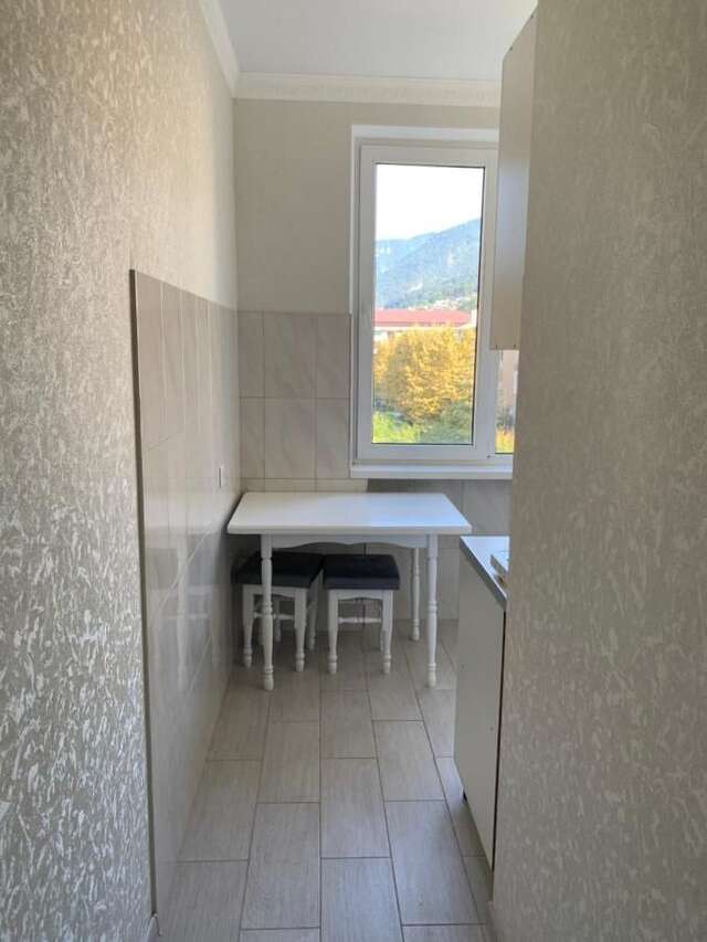 Апартаменты Сдаётся 1-комнатная квартира в г. Гагра Гагра-3