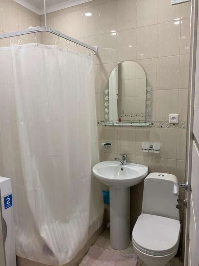 Апартаменты Сдаётся 1-комнатная квартира в г. Гагра Гагра-37