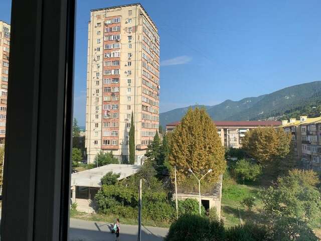 Апартаменты Сдаётся 1-комнатная квартира в г. Гагра Гагра-38